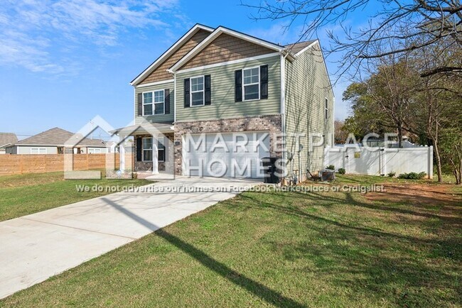 Building Photo - 1623 Sliger St