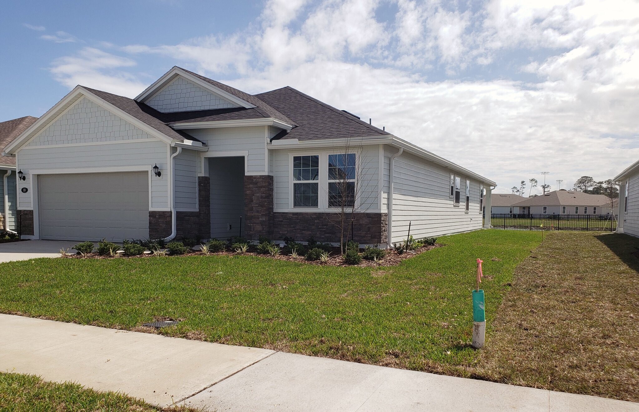 Building Photo - 89 Signet Cir