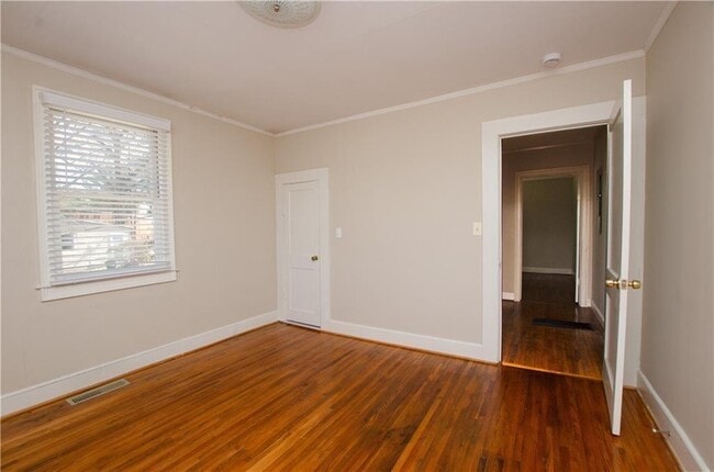 Building Photo - 1398 Woodmont Ln NW