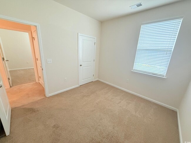 Building Photo - 162 Mountain Ash Ln