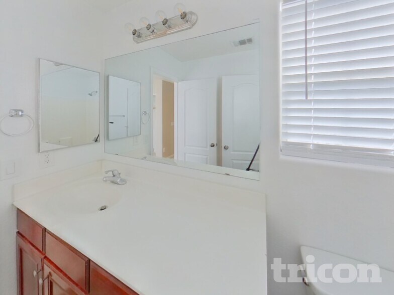 Building Photo - 451 S Hawes Rd