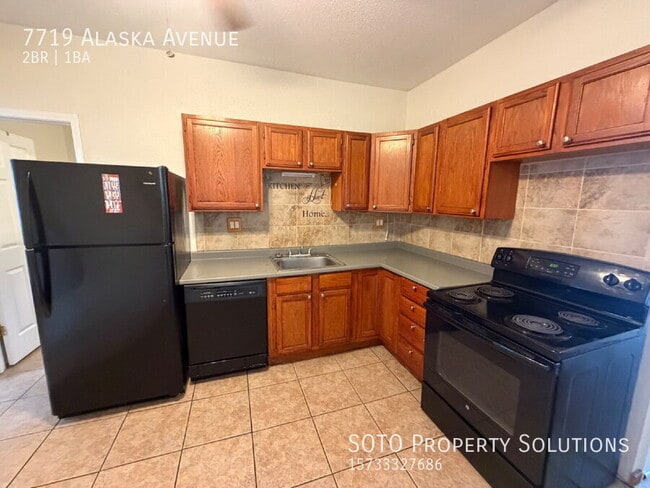 Building Photo - 7719 Alaska Ave