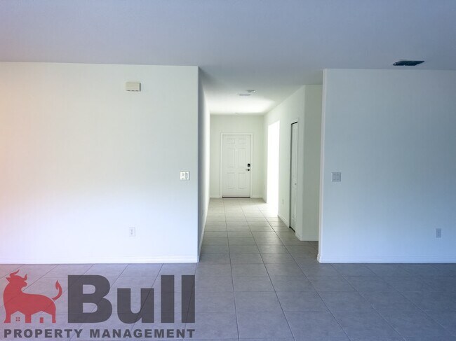 Building Photo - 1754 Red Lp
