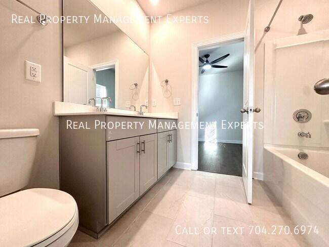 Building Photo - 3012 Striped Maple Ct