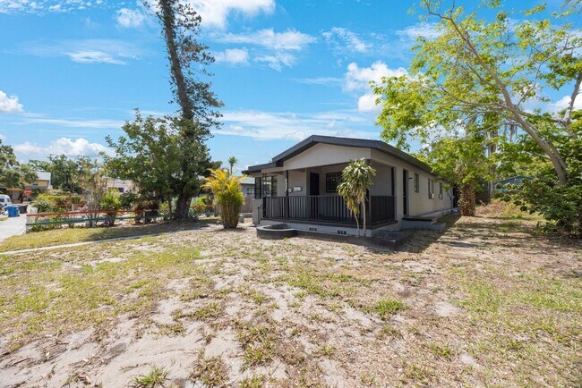 Primary Photo - 1230 9th Ave S