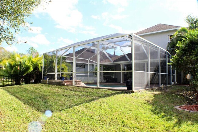 Building Photo - 11609 Greensleeve Ave