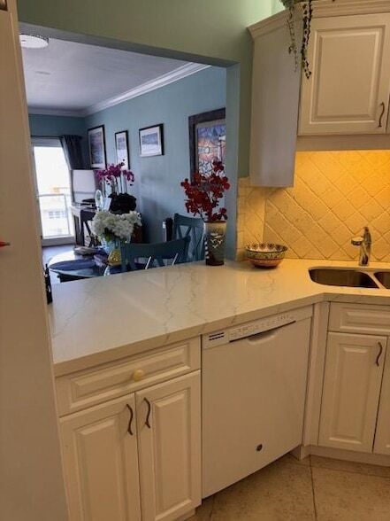 Building Photo - 111 N Pompano Beach Blvd