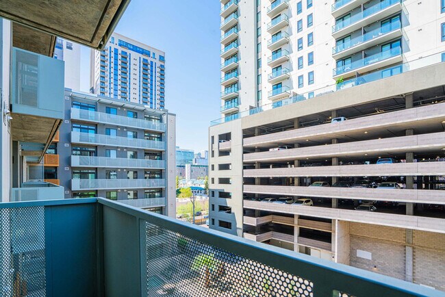 Building Photo - 888 N 4th St