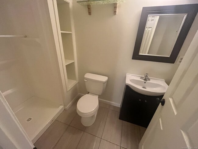 Building Photo - 2 Allspice Ln