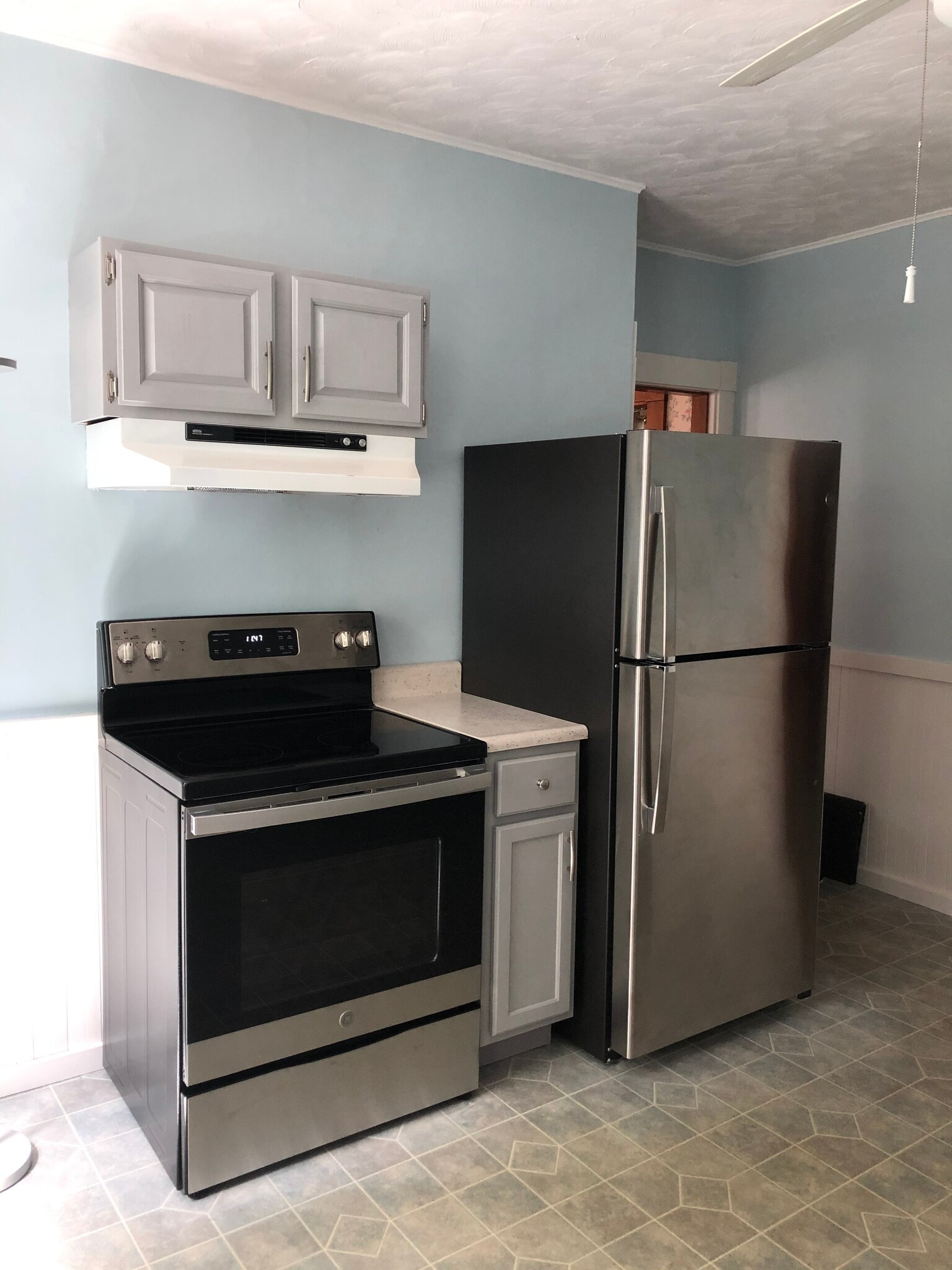 Eat-in kitchen - 465 Beacon St