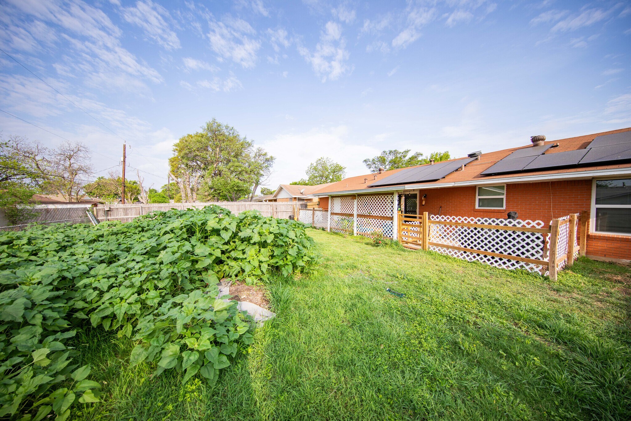 Building Photo - 4918 Seabreeze Dr