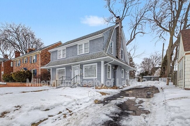 Building Photo - 52 E Iroquois Rd