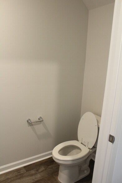 Half Bath - 4174 High Glen Dr