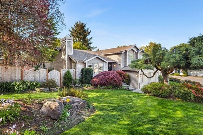 Building Photo - Exceptional home on a quiet cul-de-sac in ...