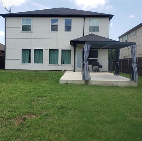 Building Photo - 3034 Encino Dr