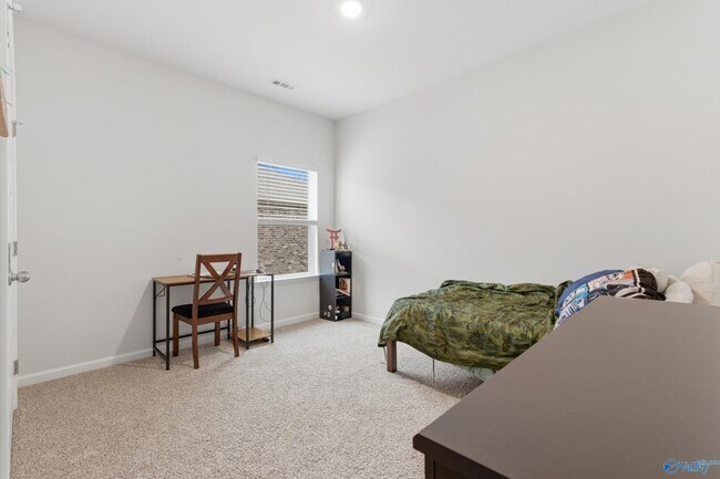 Building Photo - 344 Sandy Oak Dr