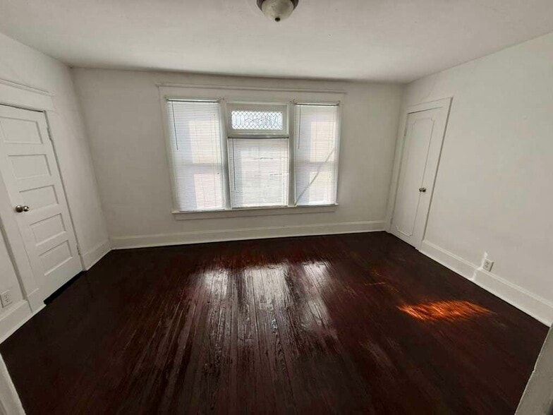 Building Photo - 25 N Colorado Ave