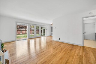 Building Photo - 227 Nottingham Dr