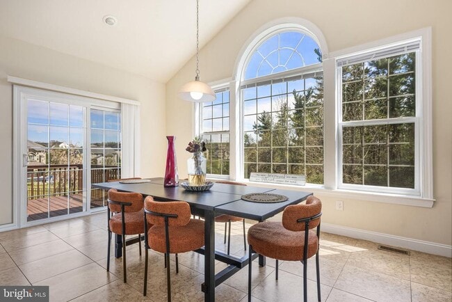 Building Photo - 1417 Stockton Rd