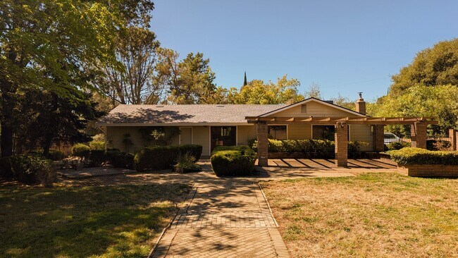 Building Photo - 3581 Cercis Way