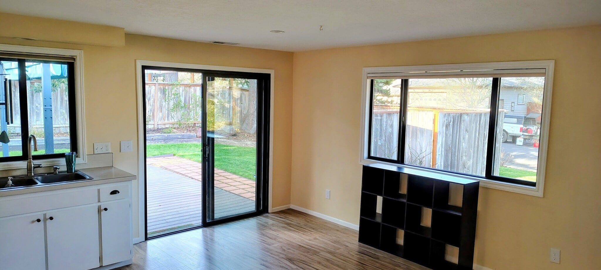 Building Photo - 3075 NW Manzanita Pl