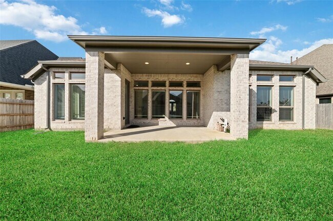 Building Photo - 19035 Dappled Mare Cir