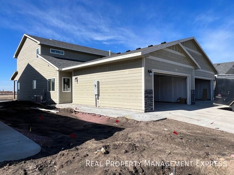 Building Photo - NEW CONSTRUCTION - 3 Bed/2.5 Bath Townhome!