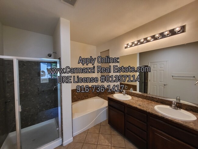 Building Photo - 3211 Tice Creek Way