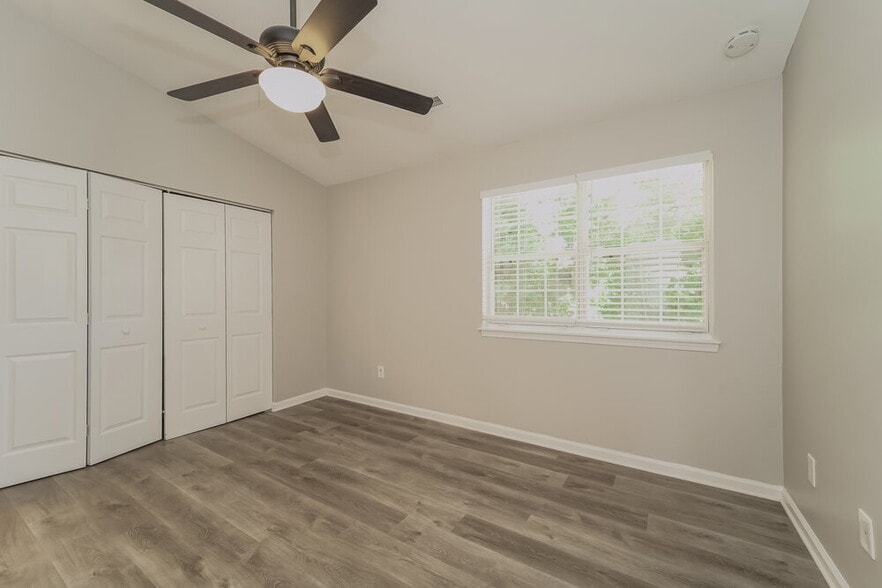 Building Photo - 5716 Prescott Ct