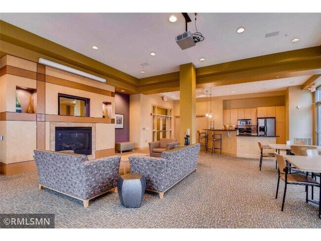 Building Photo - 7600 Lyndale Ave S