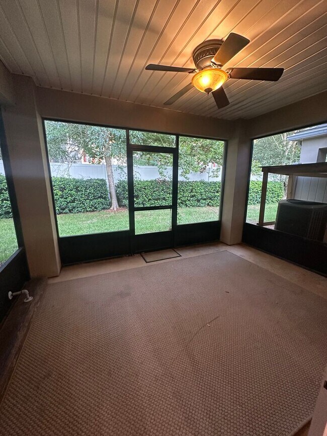 Building Photo - Verano at Bartram Park, Townhouse in Popul...