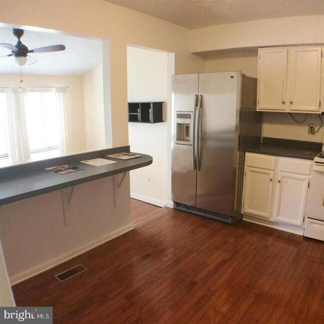 Building Photo - 4418 Roland Springs Dr