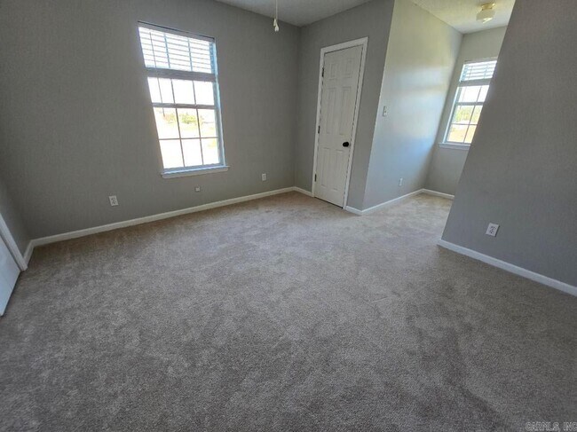Building Photo - 1028 Kierre Dr