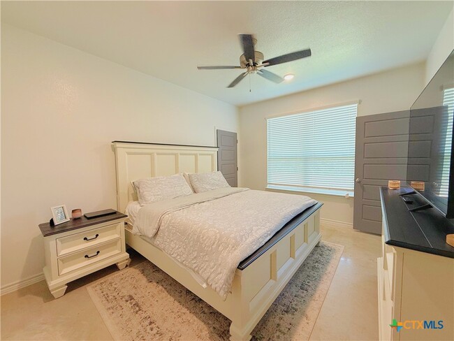 Building Photo - 211 Riptide Dr