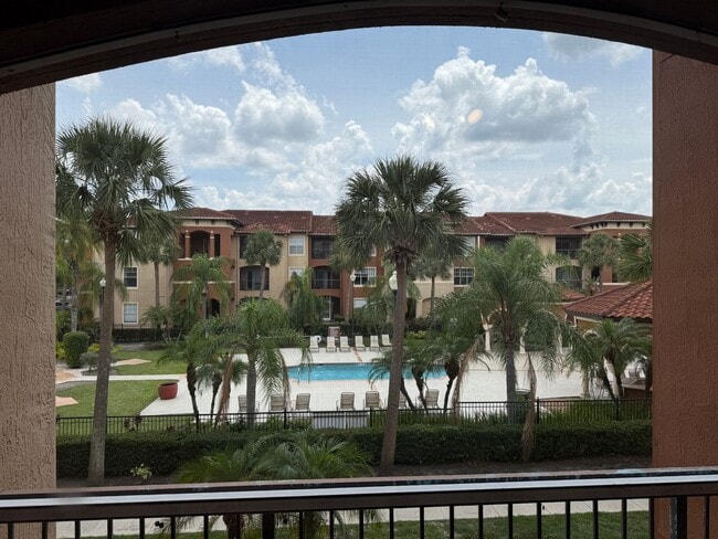 Building Photo - 1 bed 1 bath condo in Metrowest