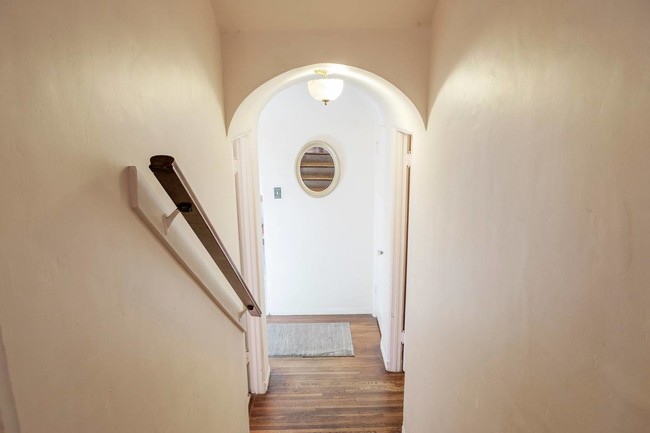 Hallway - 1980 Hillcrest Rd