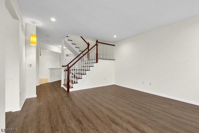 Primary Photo - 28 Henning Terrace