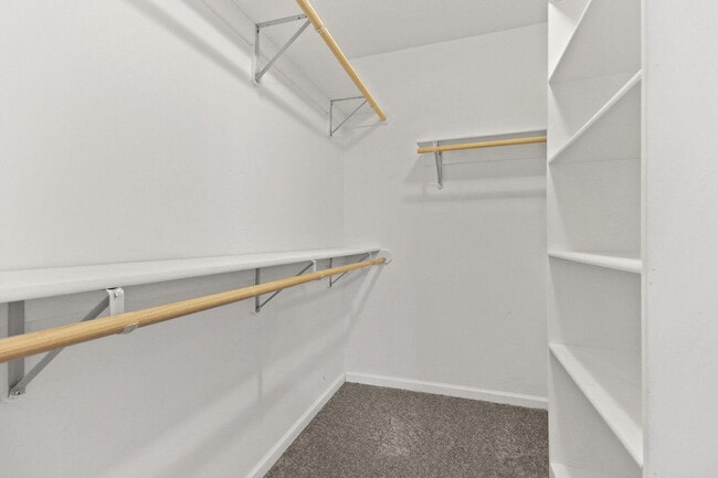 Building Photo - 4706 Fenimore Dr