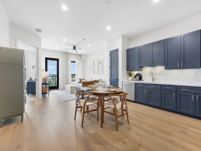 Building Photo - Prime UTSA Area Condo Rental | Stylish 1BR Near La Cantera & The Rim