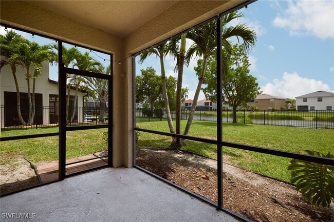 Building Photo - 2059 Willow Branch Dr