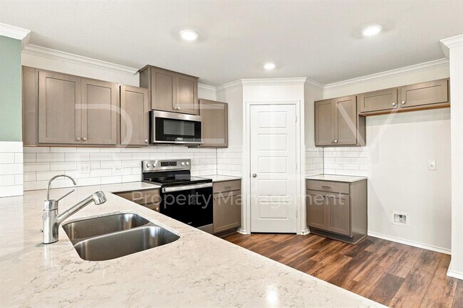 Building Photo - 521 Colonel McNally Cv