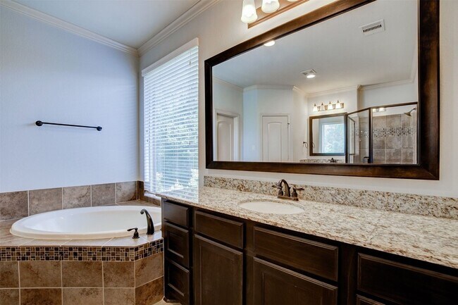 Building Photo - 30 Daffodil Meadow Pl