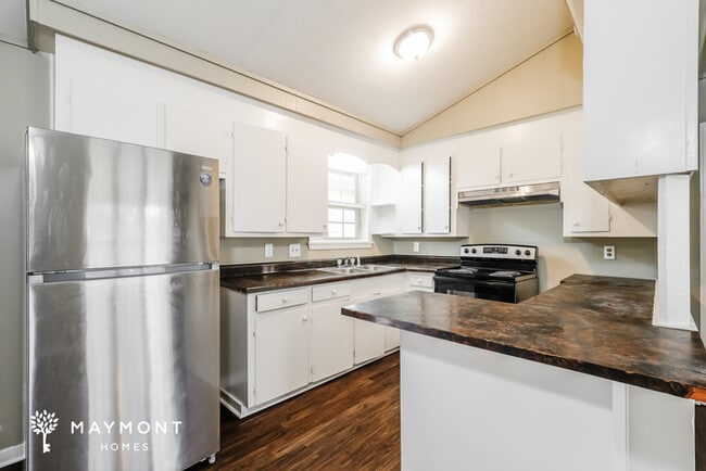 Building Photo - 192 Chotard Ave