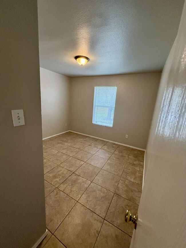 Building Photo - 3504 Banda Ln
