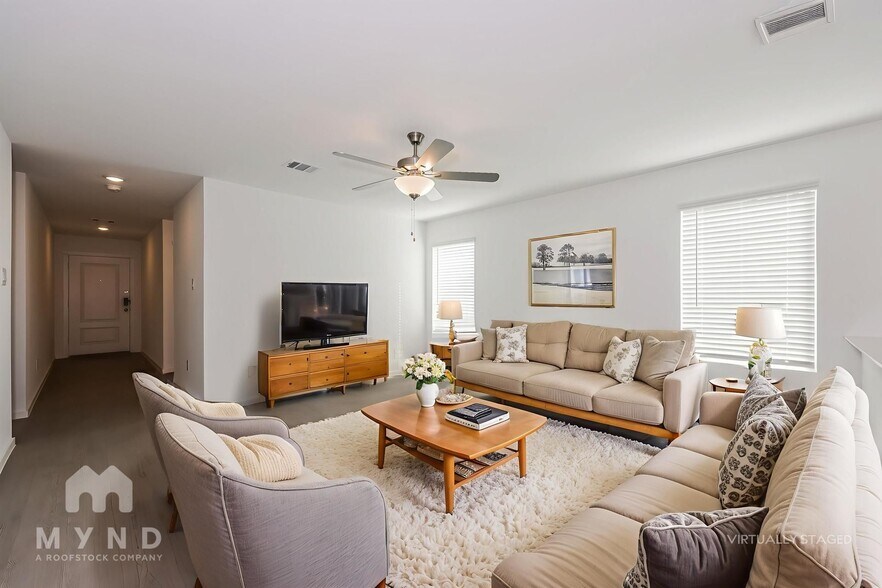 Building Photo - 2764 Ctr Crk Ln