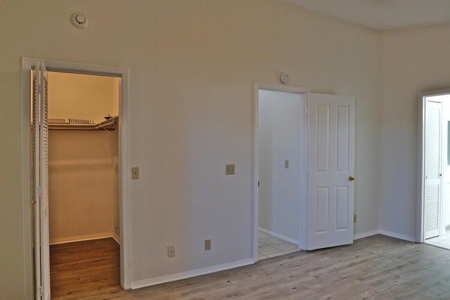 Building Photo - 54015 Avenida Juarez