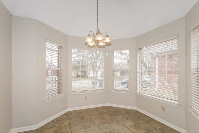 Building Photo - 8682 Cat Tail Dr