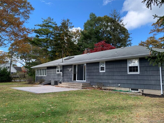 Building Photo - 250 Krause Rd