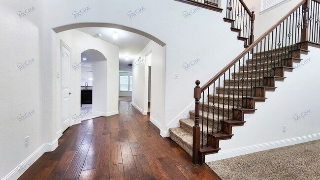 Building Photo - 3808 Hazelhurst Dr