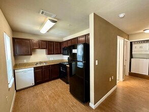 Building Photo - mbe766